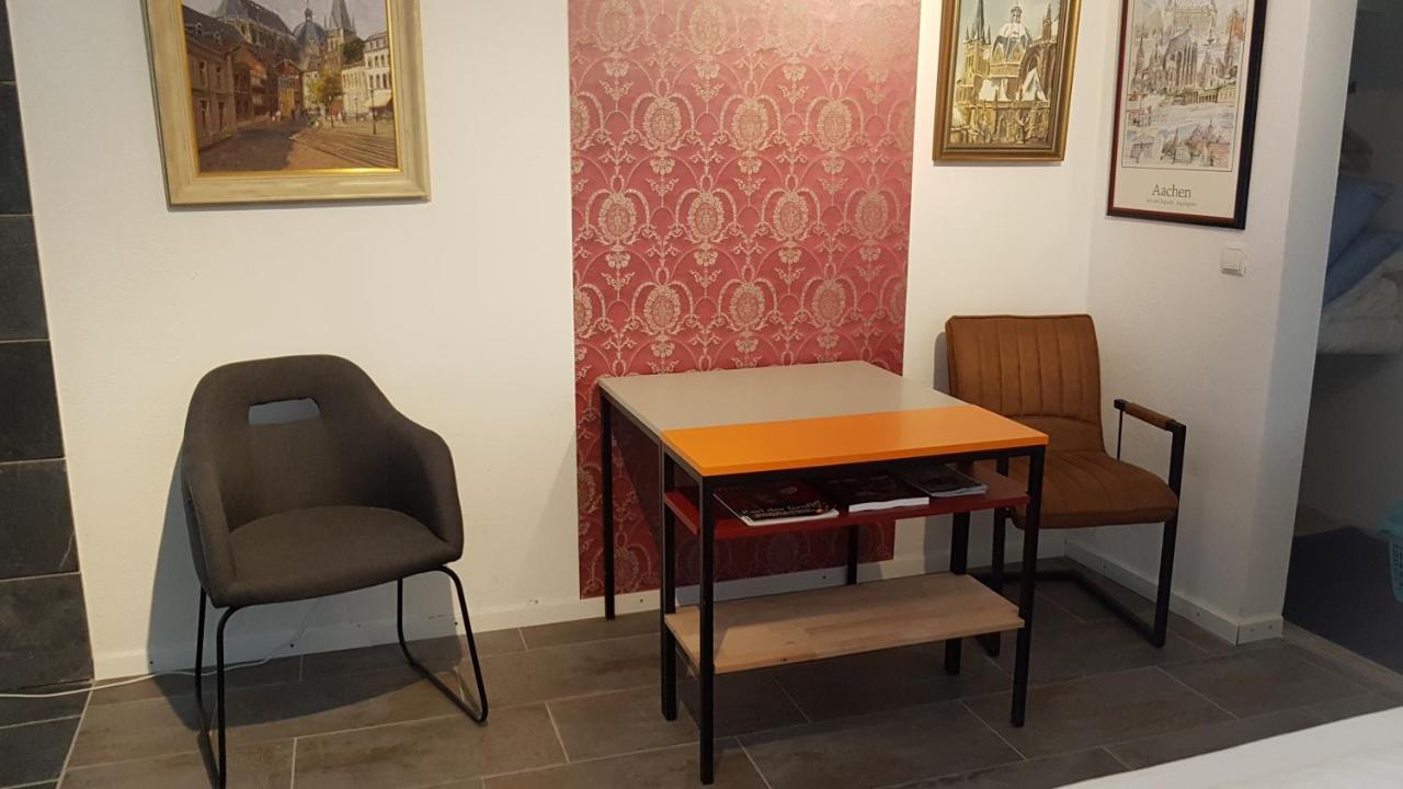 Ferienunterkunft Vulkaneifel - Baltes-Haus Brockscheid Esterno foto